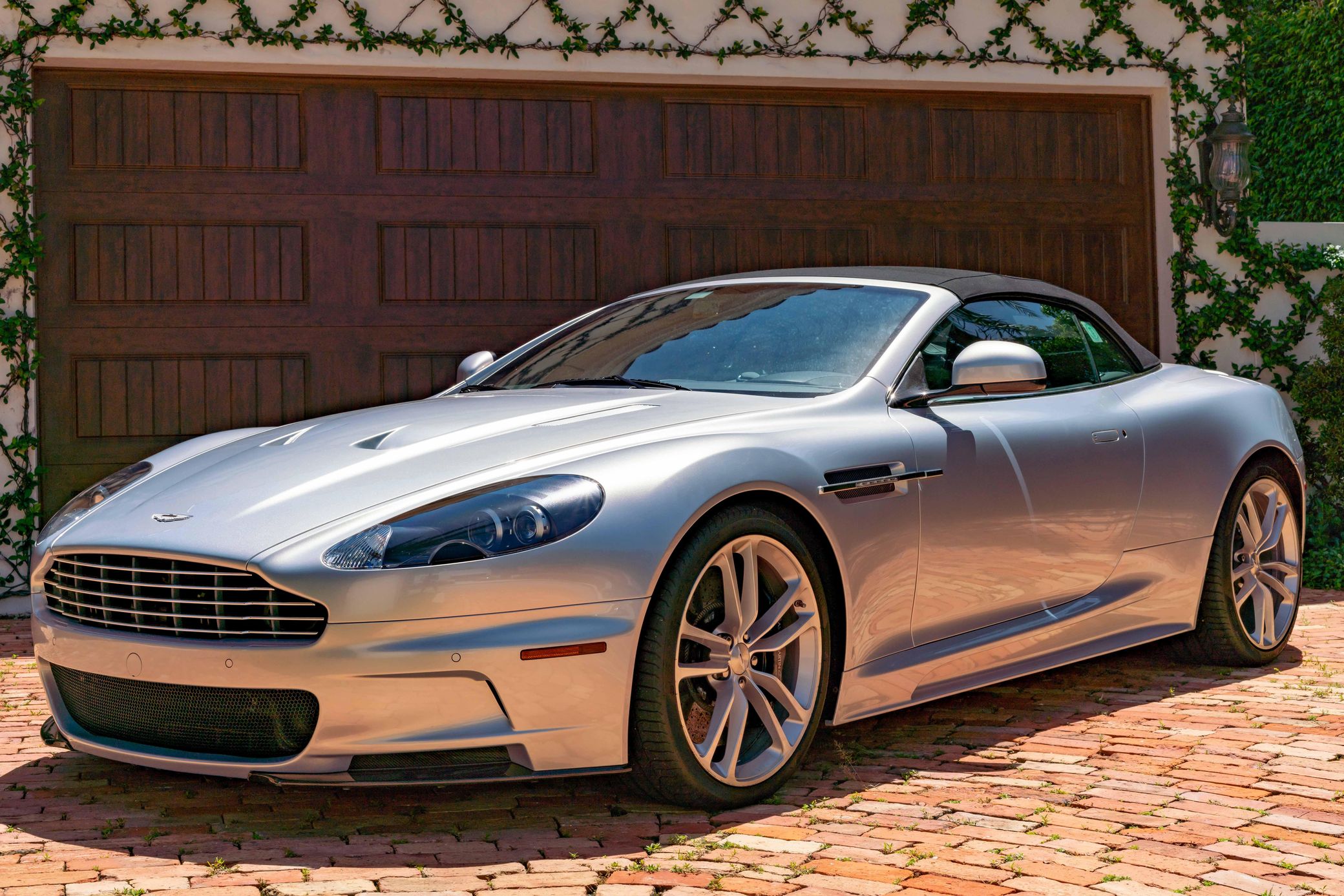 2010 Aston Martin DBS